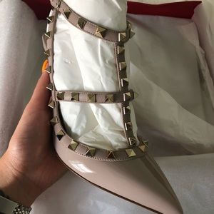 Valentino Garavani Rockstud ankle strap pump